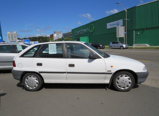 1995 Holden Astra full